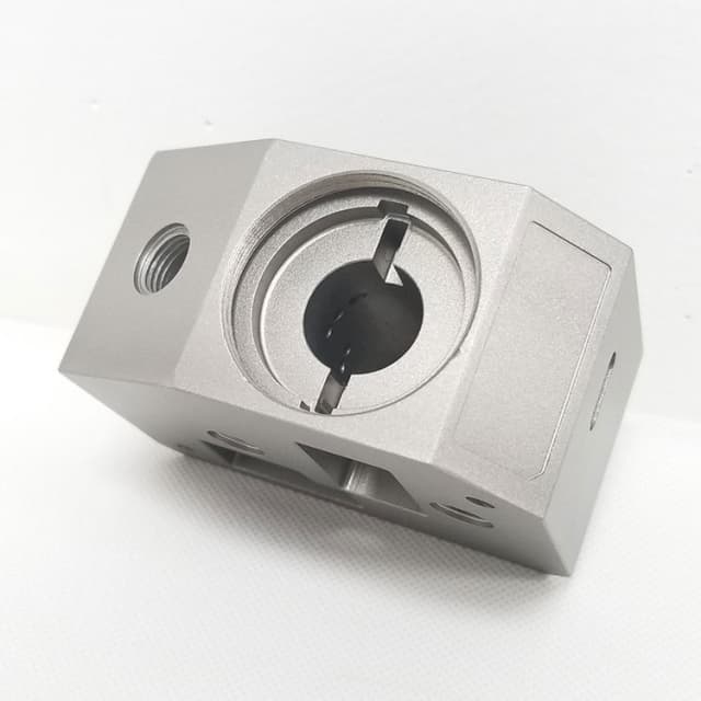 質量可追溯加工廠家-采購必看：鑫創盟質量追溯體系如何打造零缺陷精密加工？